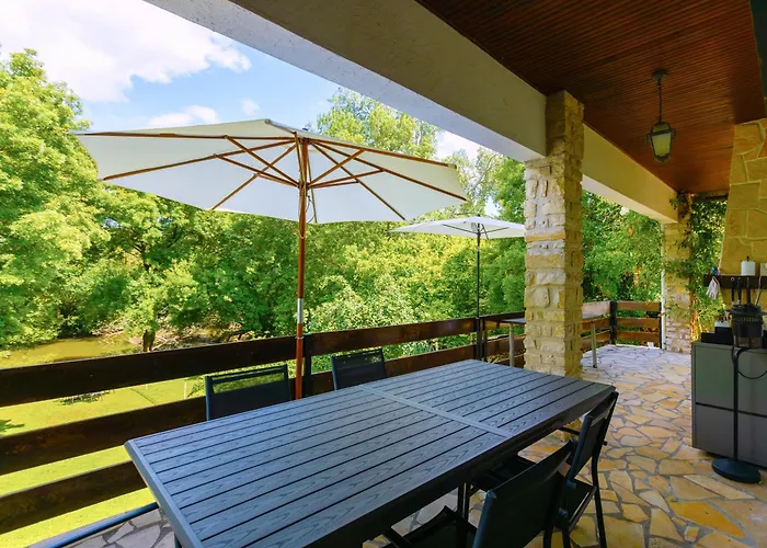 Villa-des-eaux Douces Villa *